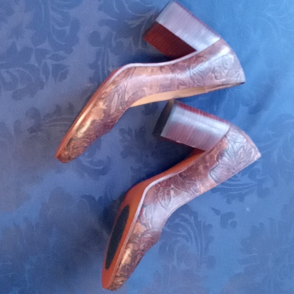 Patricia Nash Brown Heels - Picture 4 of 4